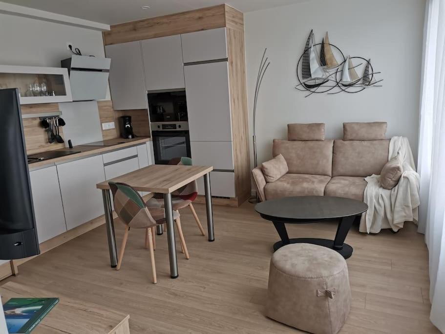 Le Stoubenn, Raffine Et Chaleureux Concarneau
